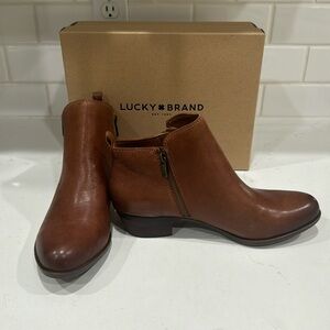 LUCKY BRAND Women’s Zip-up Booties (Size 11W)